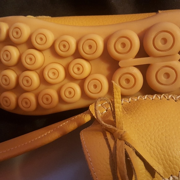 Shoes - Picture 3 of 5